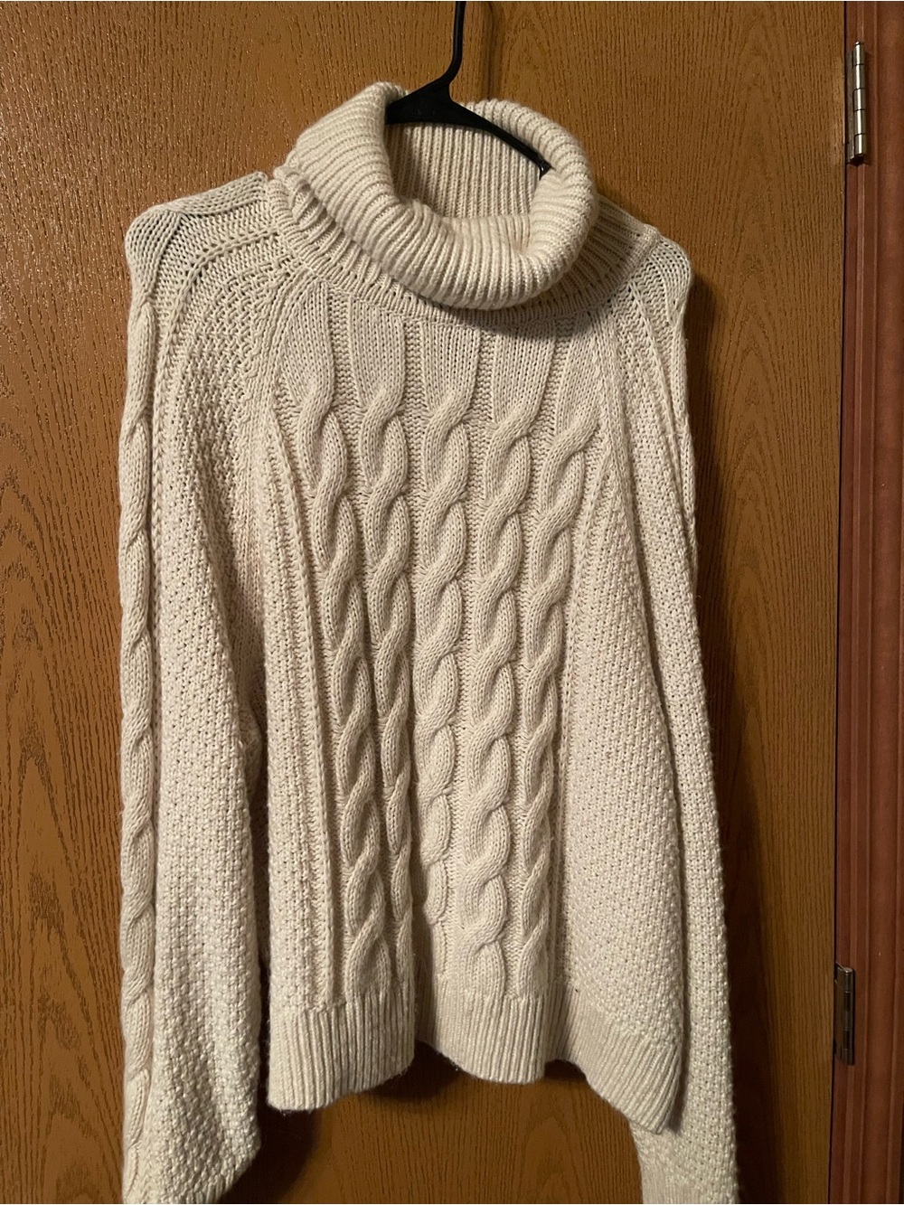 GAP women Cream Cable Knit Turtleneck Sweater